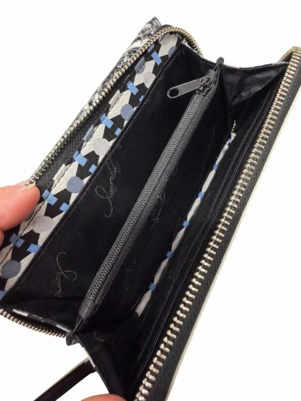 Vera Bradley Black Snakeskin Women's Wristlet Wallet Zip & Snap Closure